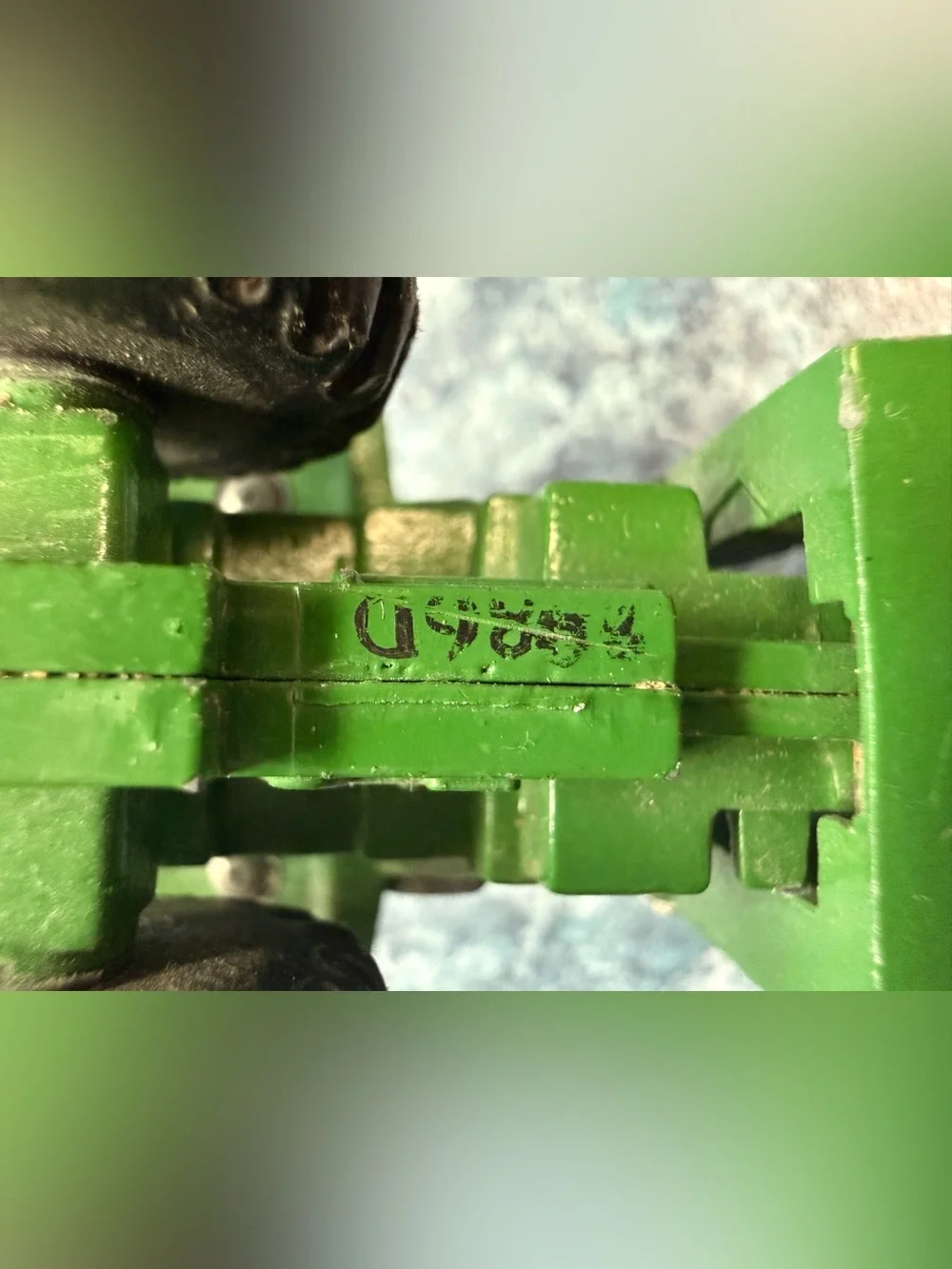 Vintage ERTL John Deere Front Loader Die Cast tractor toy -excellent condition